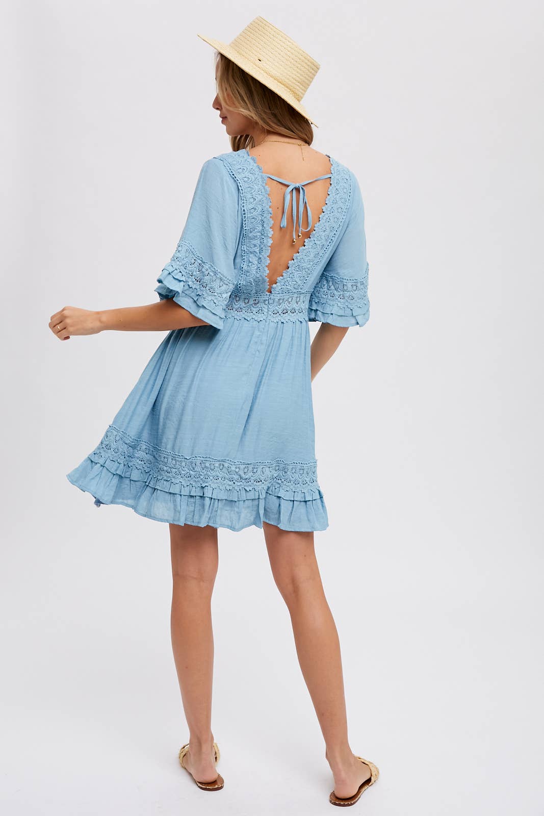 V-NECK LACE DRESS - Open Back with Tie Detail: CHAMBRAY / L