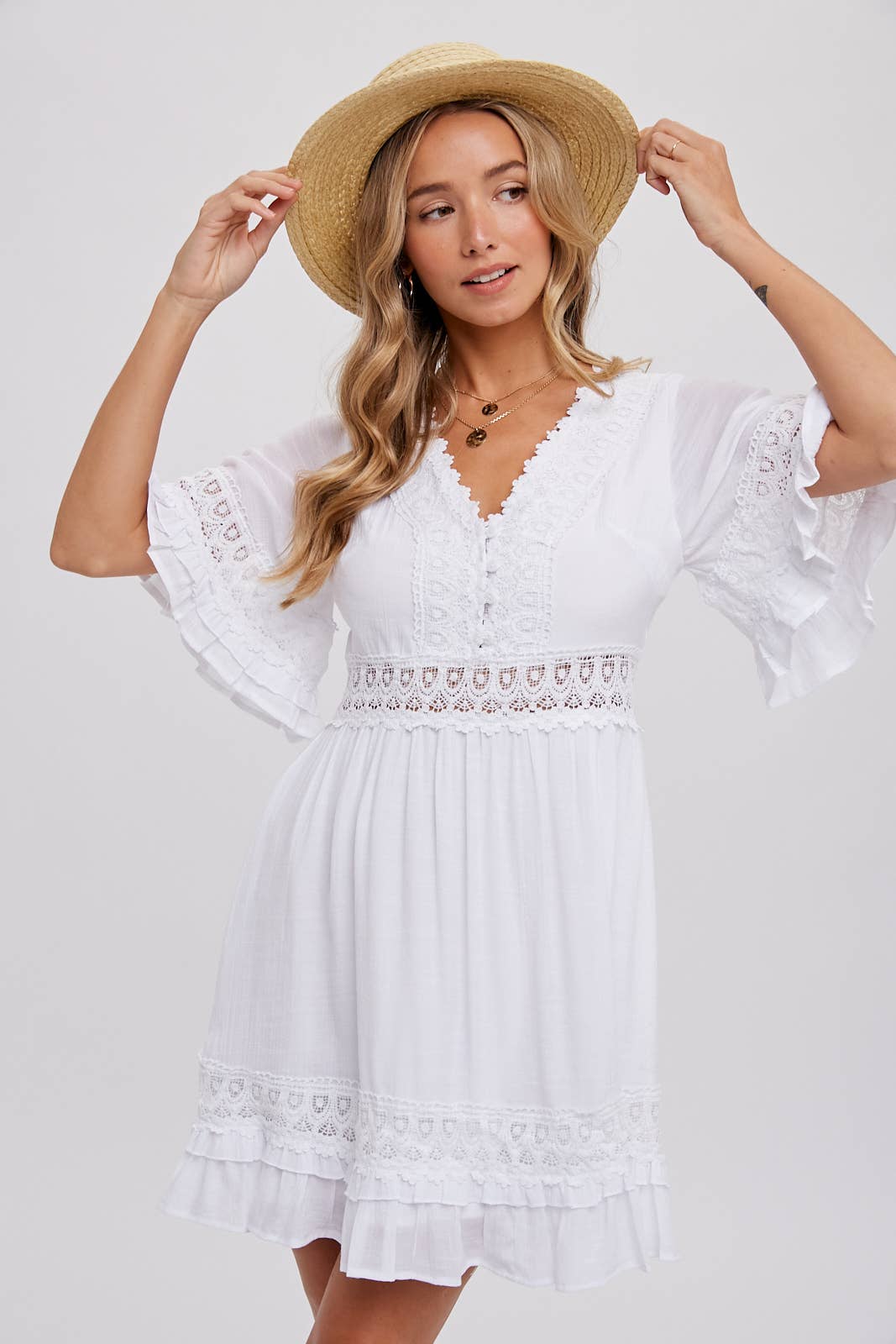 V-NECK LACE DRESS - Open Back with Tie Detail: CHAMBRAY / M V-NECK LACE DRESS - Open Back with Tie Detail: CHAMBRAY / M
